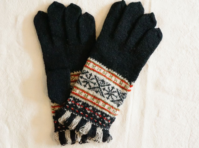 ラトビア 手編みの手袋